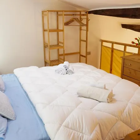 Saint Mary House Apartmán